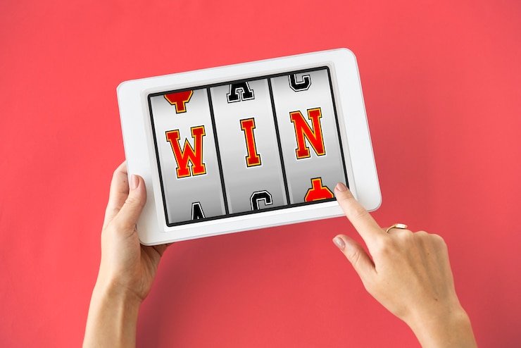 Lion78 mobile app interface showing Honor of Kings tournament brackets and game information